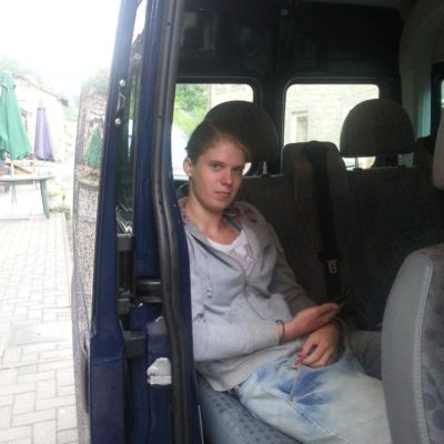 Lisanne, mooi chillen in de bus